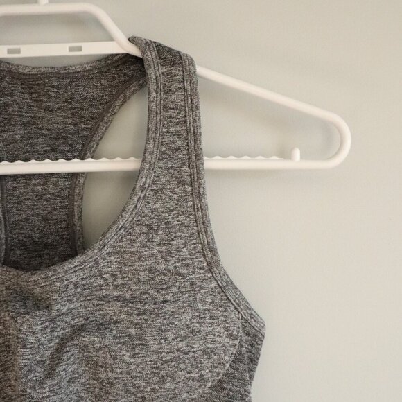 Gymshark Women's‎ Blue/Grey Athleisure Scoop Neck Flex Racerback Sports Bra - Picture 4 of 8